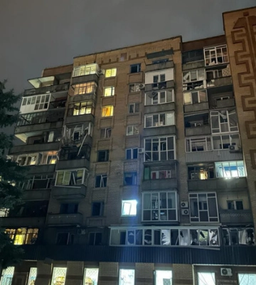 Росіяни увечері обстріляли Краматорськ: поцілили в житлову забудову, поранено трьох осіб. ФОТОрепортаж