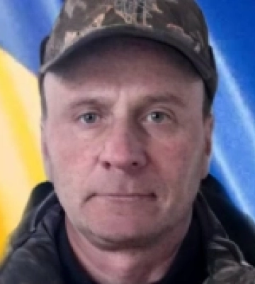 У Сарнах попрощаються із загиблим на Донеччині військовим