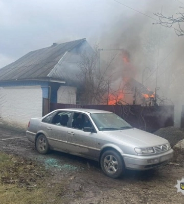 На Черкащині чоловік підпалив будинок односельця та пошкодив його авто 