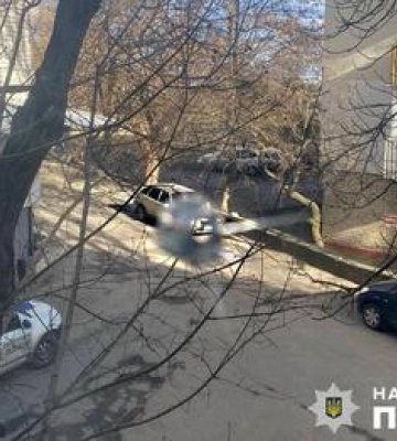 У Кременчуці 21-річний чоловік стріляв з пневматичної зброї по вікнам квартир