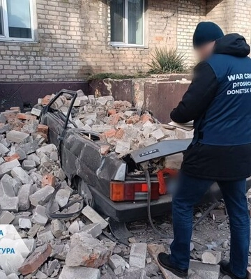Окупанти дронами-камікадзе атакували Добропілля: поранено жінок