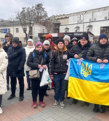 Учасники Центру для дітей та молоді з інвалідністю долучились до тихої акції «Ангели памʼяті» у Тернополі