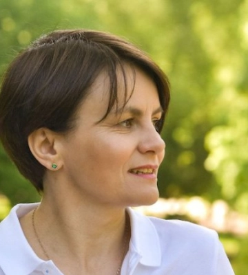 Консулка Польщі у Львові перепросила за дії протестувальників: &quot;Справжній поляк ніколи не вдарить ножа в спину своїм сусідам&quot;