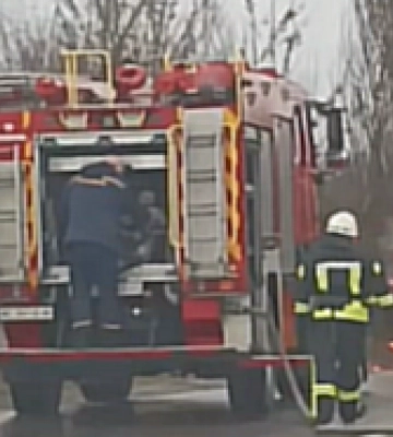 На Волині посеред дороги загорівся автомобіль