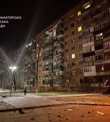 Ракетний удар по Краматорську: відомо про 8 постраждалих, ще одна людина може бути під завалами