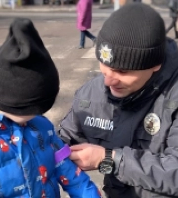 На Миколаївщині у Первомайську ювенальні поліціянти нагадали дітям про правила безпеки