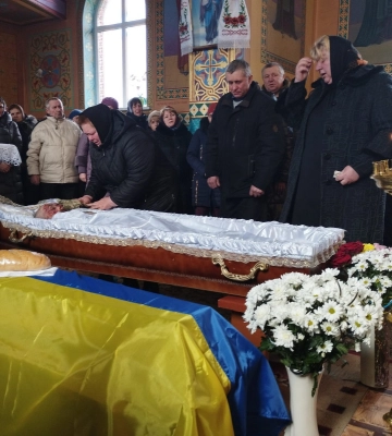 Зустріньмо гідно Захисника: до рідного дому навіки повертається Герой з Волині