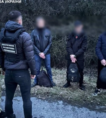 Прикордонники затримали групу втікачів до Угорщини
