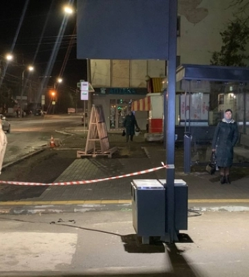У Луцьку встановлюють ще одну розумну зупинку 