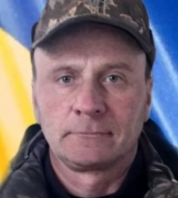 У Сарнах попрощалися з воїном, що загинув на Донеччині