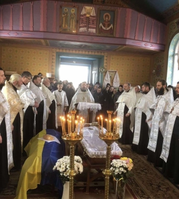 На Волині попрощалися з військовим Віктором Самолюком