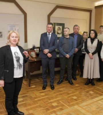 У ВНУ презентували виставку, присвячену Олені Пчілці