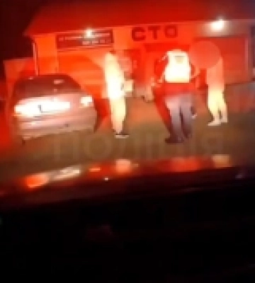 У Сарнах водій під час комендантської години втікав від патрульних