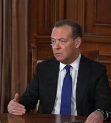 Медведев рассказал, где планирует остановиться российская армия: с этого места идет угроза существованию России
