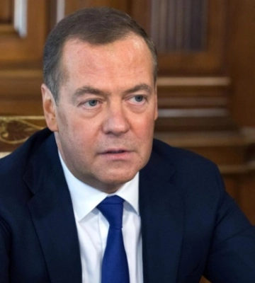 Медведев пригрозил захватить Киев и Одессу
