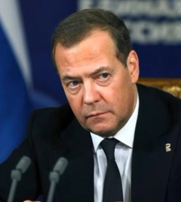 Медведев рассказал, где планирует остановиться российская армия: с этого места идет угроза существованию России