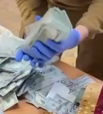 У бывшего главы Черниговской областной ВЛК во время обысков нашли 1 млн долларов