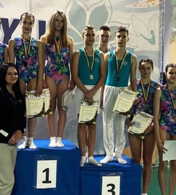 13 медалей вибороли дніпровські спортсмени на Чемпіонаті України зі стрибків на батуті серед юніорів та юніорок