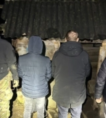 На Закарпатті затримали двох чоловіків, що хотіли потай потрапити у Румунію