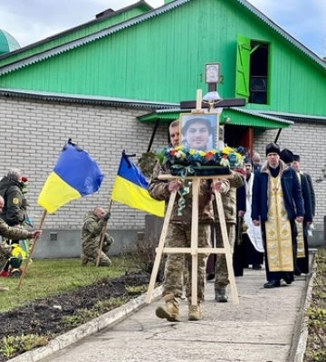 У Нововолинську провели в останню дорогу Романа Филипенка 