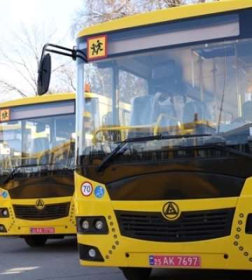 Громади Вінниччини отримали 30 шкільних автобусів