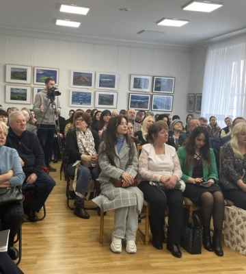 Для потреб 710 бригади. У Франківську відкрили благодійну виставку-продаж львівського художника Василя Боднарчука