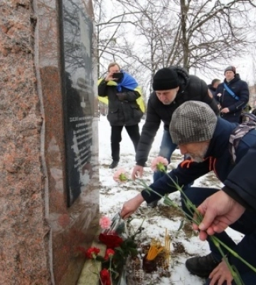 У Харкові вшанували пам’ять загиблих у теракті біля Палацу спорту в 2015 році