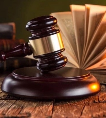 Львів&#039;янина засуджено до 8 років за замах на вбивство, хуліганство та викрадення автомобіля