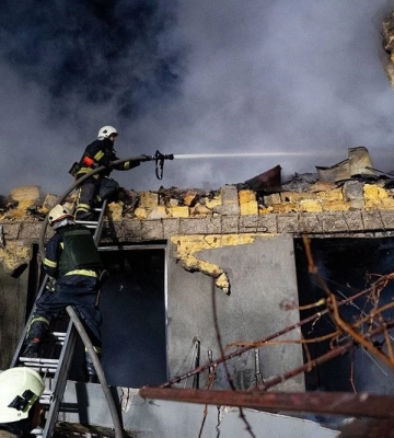 Масштабна пожежа в Одесі охопила 500 квадратних метрів: є загиблі