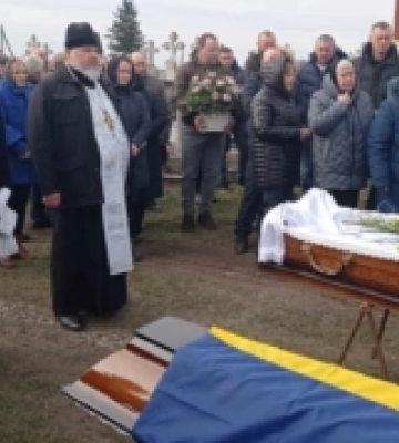 На Волині провели в останню дорогу воїна Олександра Чуру