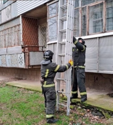 В Мелитополе старушка оказалась в ловушке в собственной квартире 