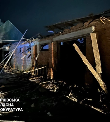 Под Харьковом российские дроны ударили по агропредприятию, погибли 15 коров