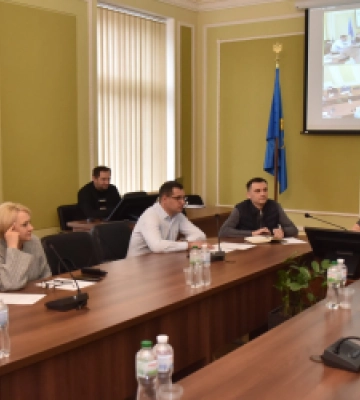 Екстрену медичну допомогу просять звільнити приміщення на Миколайчука у Львові