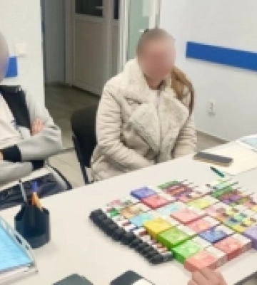 В Ужгороді поліція притягнула до відповідальності батьків підлітків, які продавали серед школярів електронні сигарети