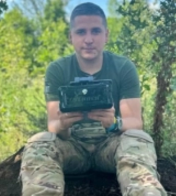 За мужність та успішне виконання завдань: двох бійців з Волині нагородили «Золотим хрестом» Залужного. Фото