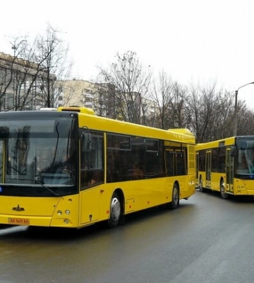 У Києві тимчасово буде змінений рух транспорту: які зміни