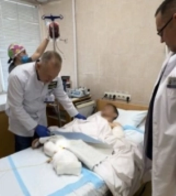 У лікарні Дніпра рятують бійця з Рівненщини, якому відірвало три кінцівки