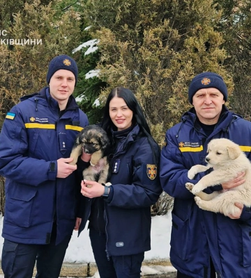 На Харківщині ДСНСники врятували цуценят: подробиці операції 
