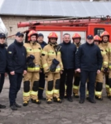 На Волині рятувальники й пожежники-добровольці провели спільні навчання