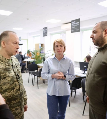 Умєров і Сирський відвідали рекрутинговий центр у Львові