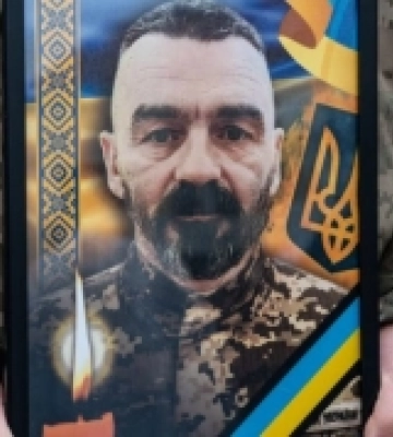 В Ужгороді попрощалися із полеглим захисником Мирославом Бреньом