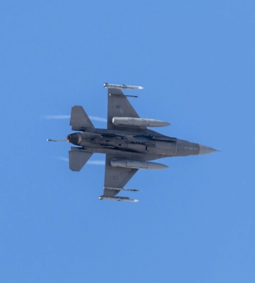 Премьер Дании: Надеюсь, что нам удастся еще до лета увидеть F-16 в воздушном пространстве Украины