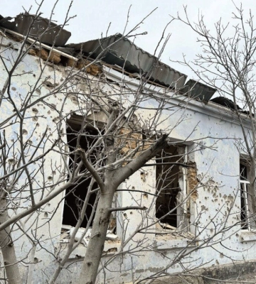 Росіяни обстріляли село на Херсонщині, поранена жінка