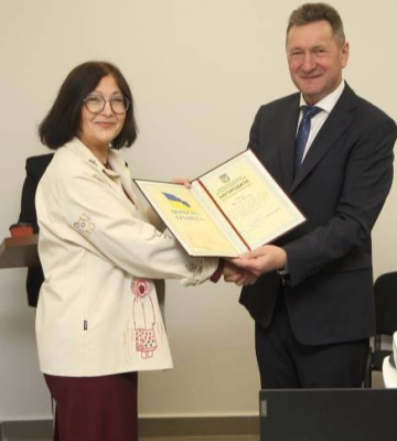 Викладачам Волинського вишу вручили відзнаки від МОН України та місцевої влади