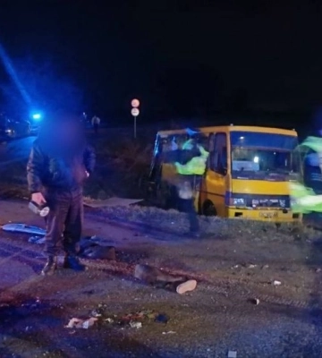 ДТП за участі вантажівки та маршрутки сталась на Львівщині: є потерпілі