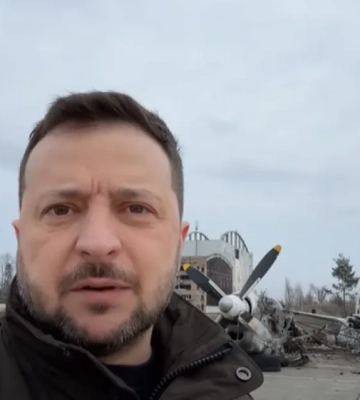 Зеленський звернувся до українців у річницю війни