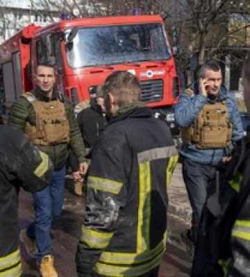 Кличко показав, як оборонялася столиця у перші дні війни: &quot;Я дякую киянам, які стали пліч-о-пліч&quot;