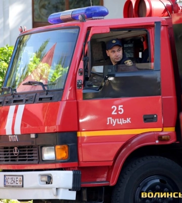 «Просто над нами пролетіла ракета», – рятувальники пригадали обстріл Луцького аеродрому два роки тому
