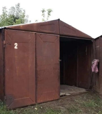 У Дніпрі чоловік ховав в своєму гаражі гранати та тисячі патронів