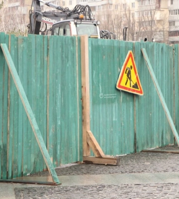 Як у Дніпрі просувається ремонт аварійного колектора біля бульвару Слави